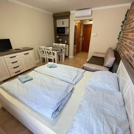 Dalma Apartment Gyula Exteriér fotografie