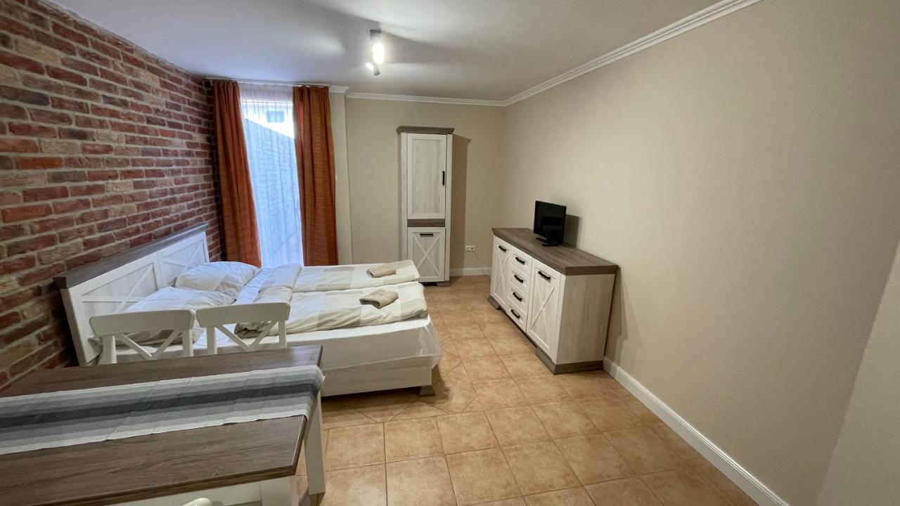 Dalma Apartment Gyula Exteriér fotografie
