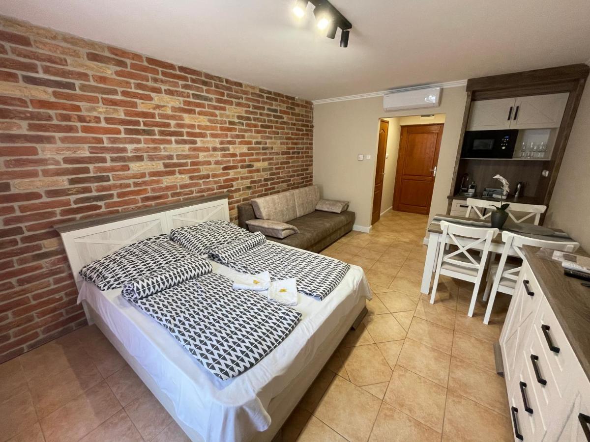 Dalma Apartment Gyula Exteriér fotografie