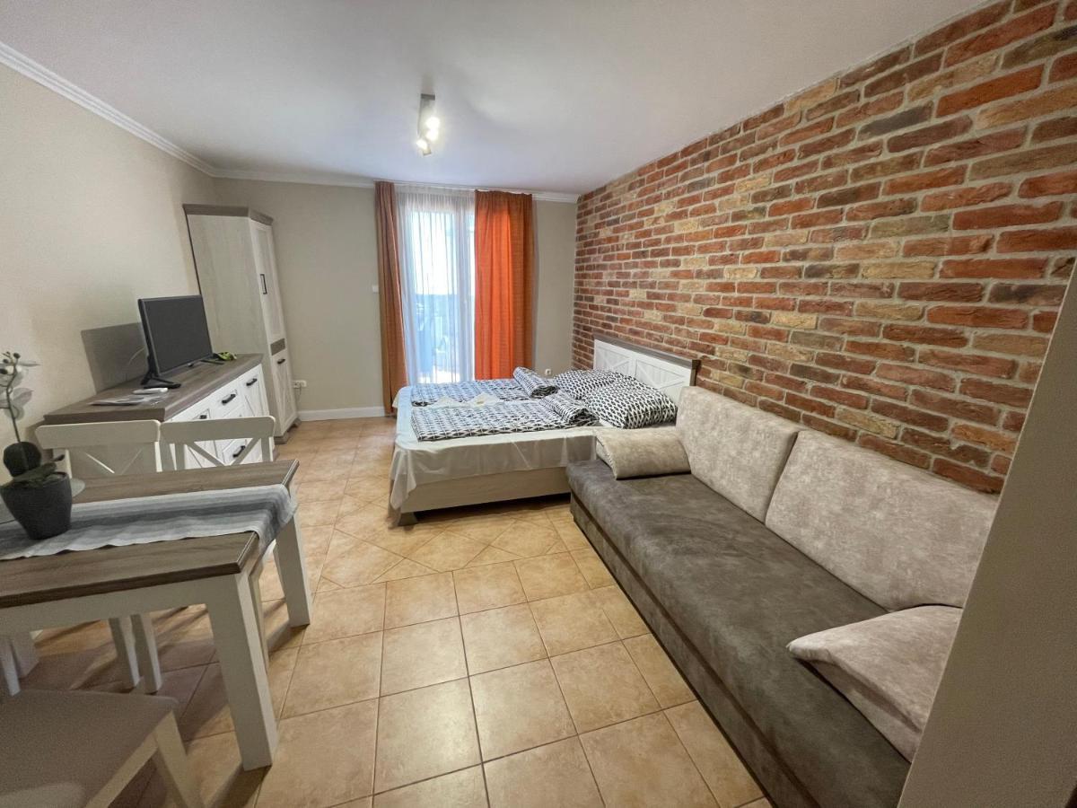 Dalma Apartment Gyula Exteriér fotografie
