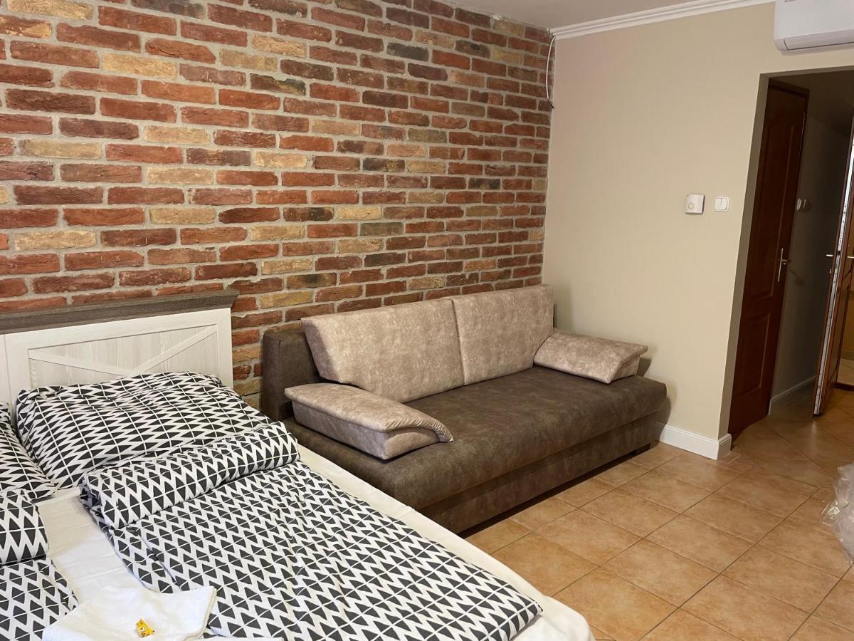 Dalma Apartment Gyula Exteriér fotografie