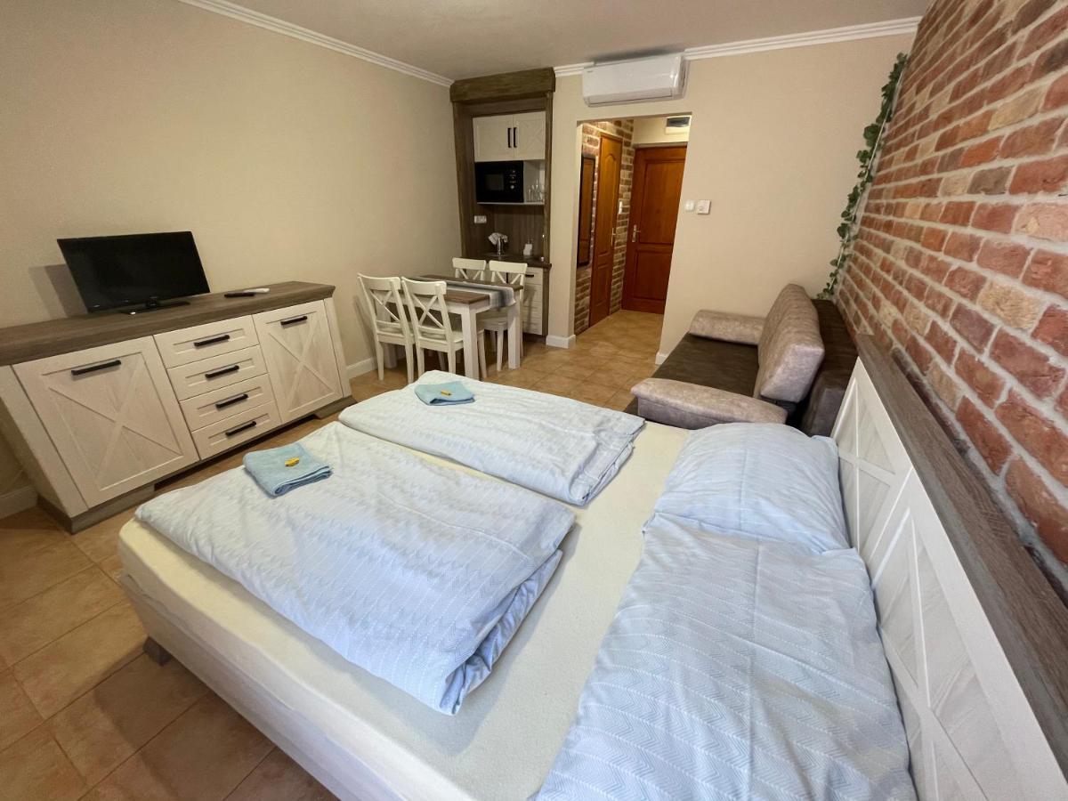 Dalma Apartment Gyula Exteriér fotografie